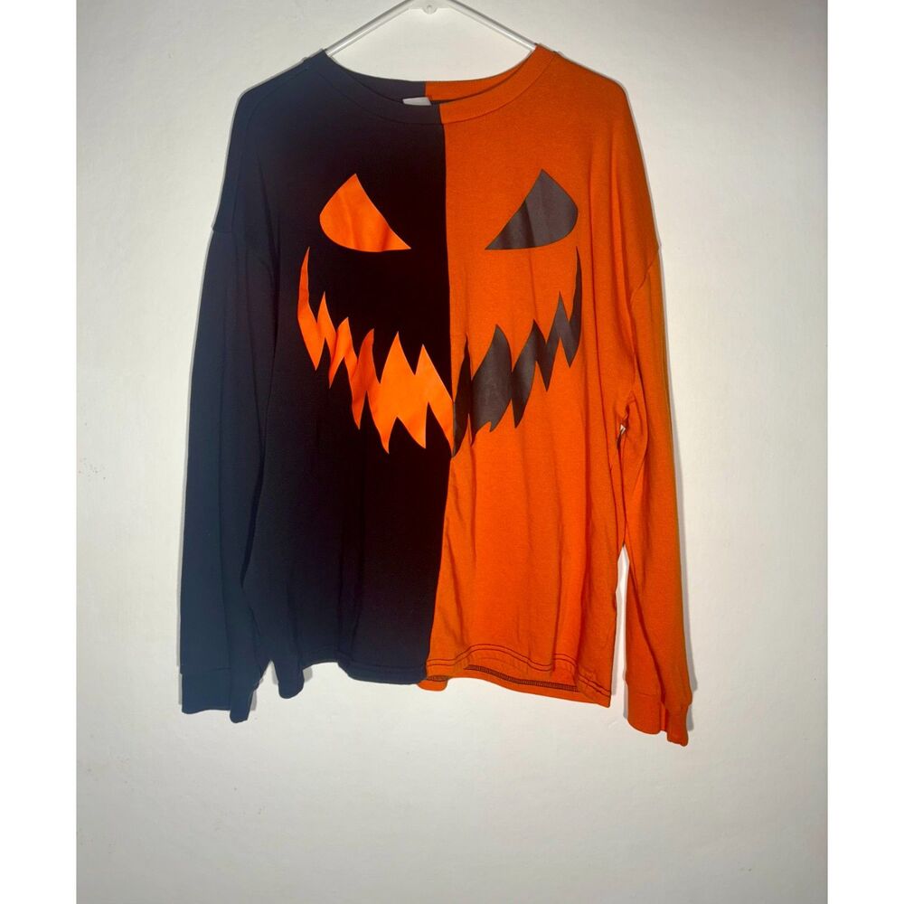 Spirit Halloween Black Orange Split Pumpkin Face Long Sleeve Shirt XL Unisex
